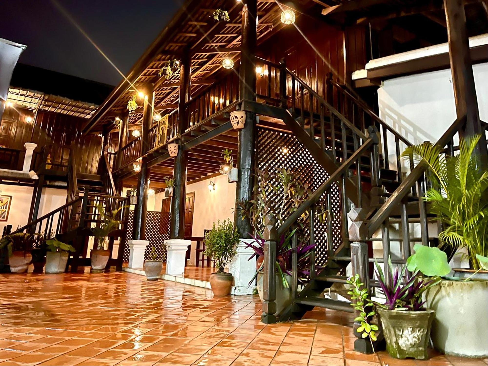 Vieng Savanh II Hotel Луангпхабанг Экстерьер фото